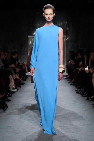 Look 38